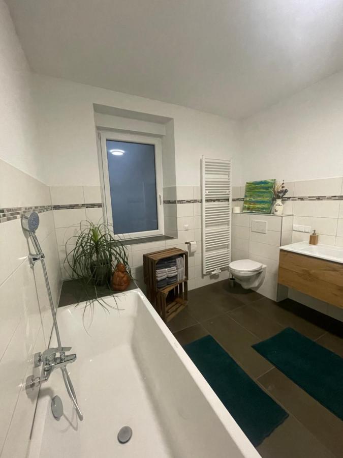 Mayen, Baeckerstr, Privatzimmer Nr1, Innenstadt, Naehe Nuerburgring & Burg Eltz, Gemeinschaftsbad 外观 照片
